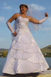 свадебное платье,  р-р 46-48.